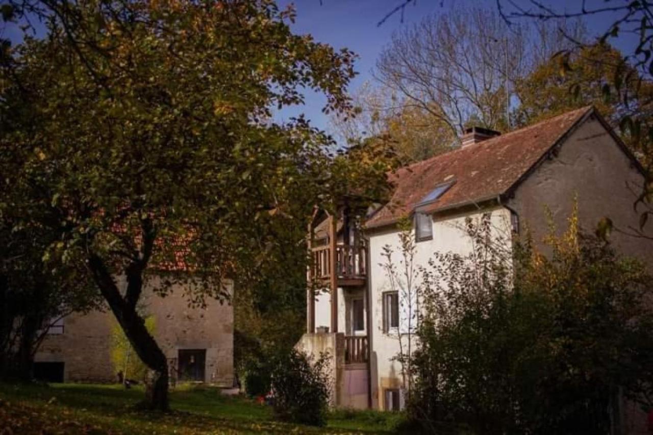 Bed and Breakfast Domaine Pastel Besson Екстер'єр фото