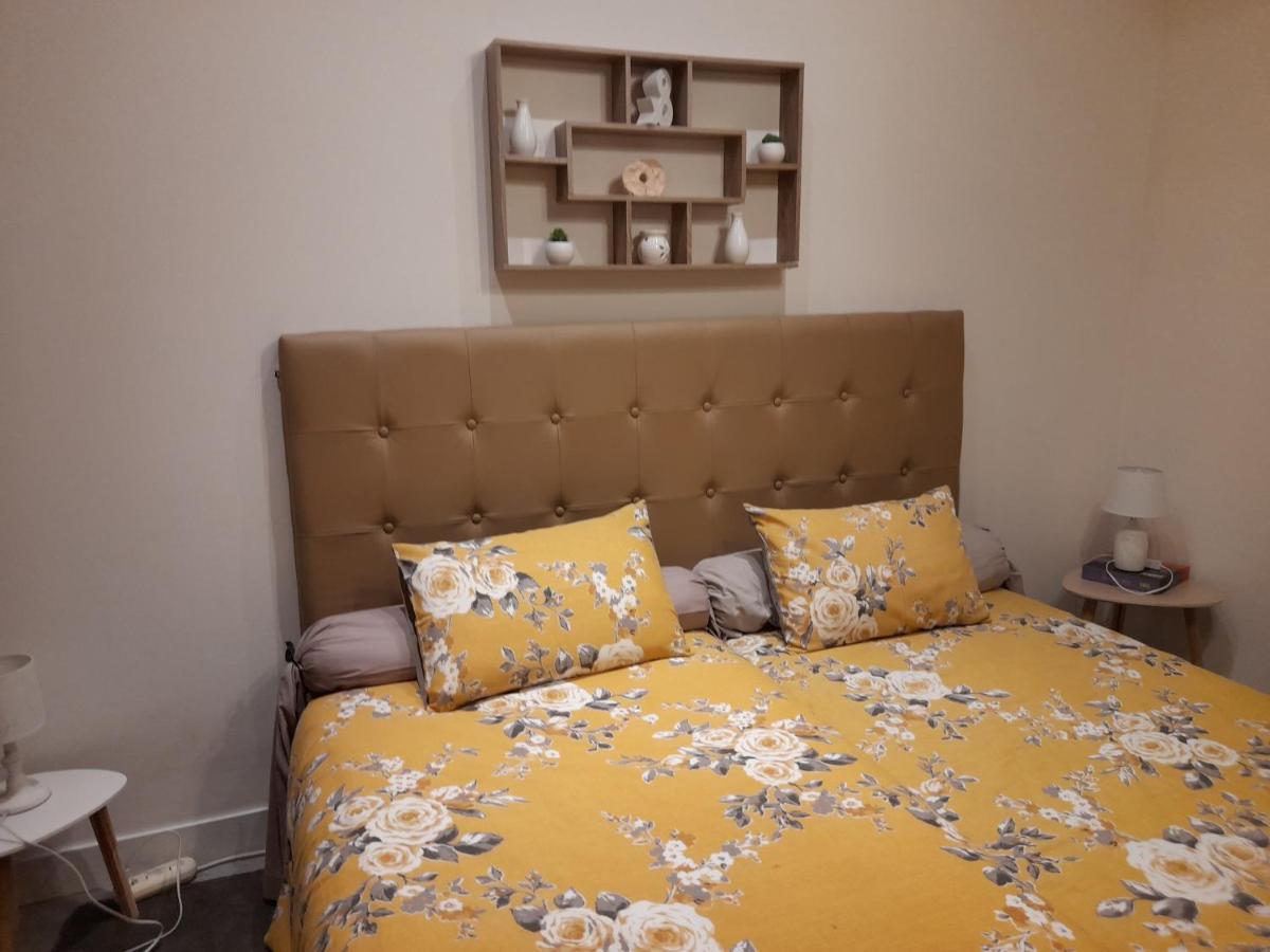 Bed and Breakfast Domaine Pastel Besson Екстер'єр фото