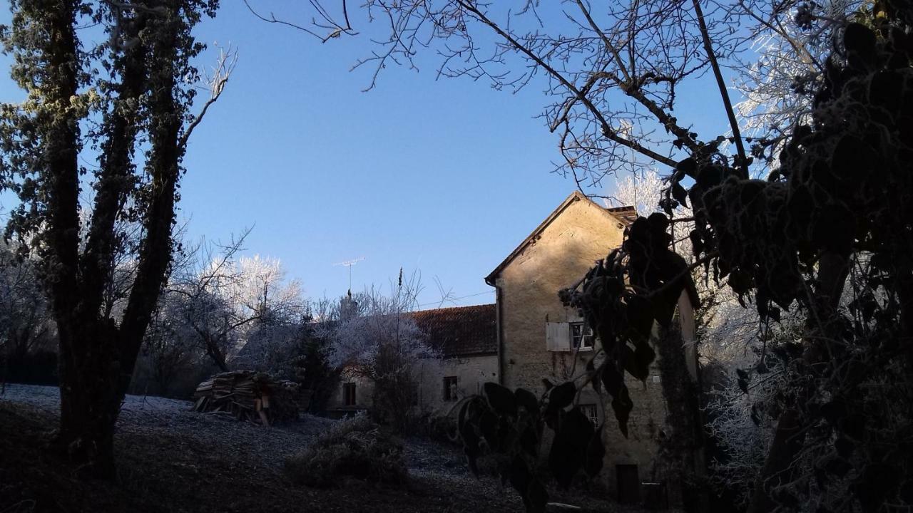Bed and Breakfast Domaine Pastel Besson Екстер'єр фото